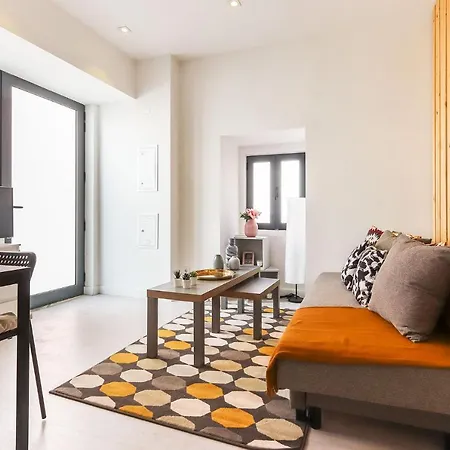 Apartment Alcantara Studio By Homing